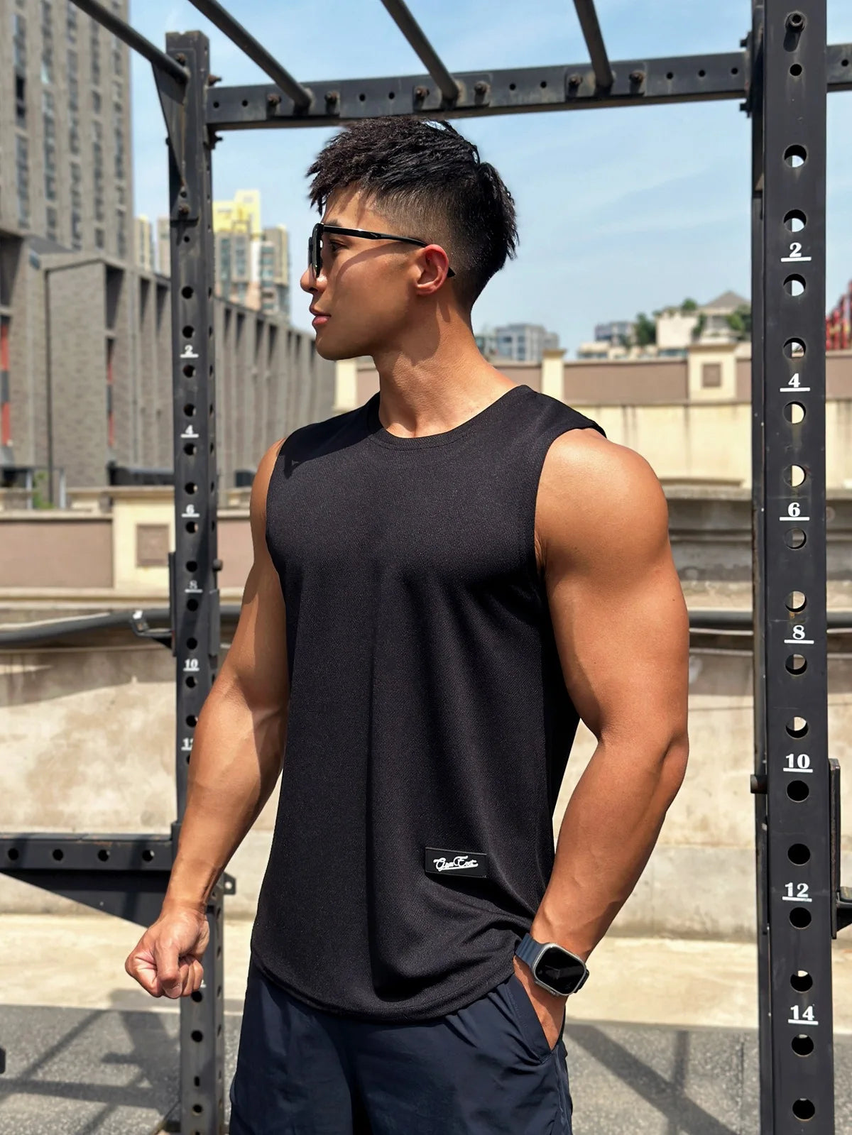 Men Gym Tank top Men Fitness Sleeveless Shirt Male Mesh Breathable Fitness Vest