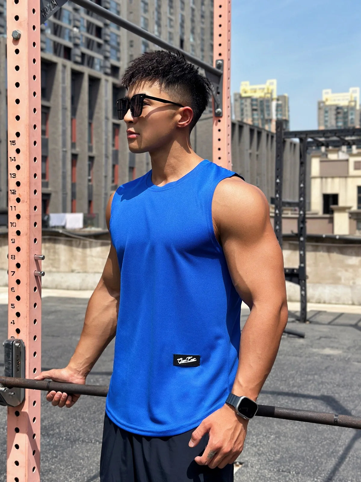 Men Gym Tank top Men Fitness Sleeveless Shirt Male Mesh Breathable Fitness Vest